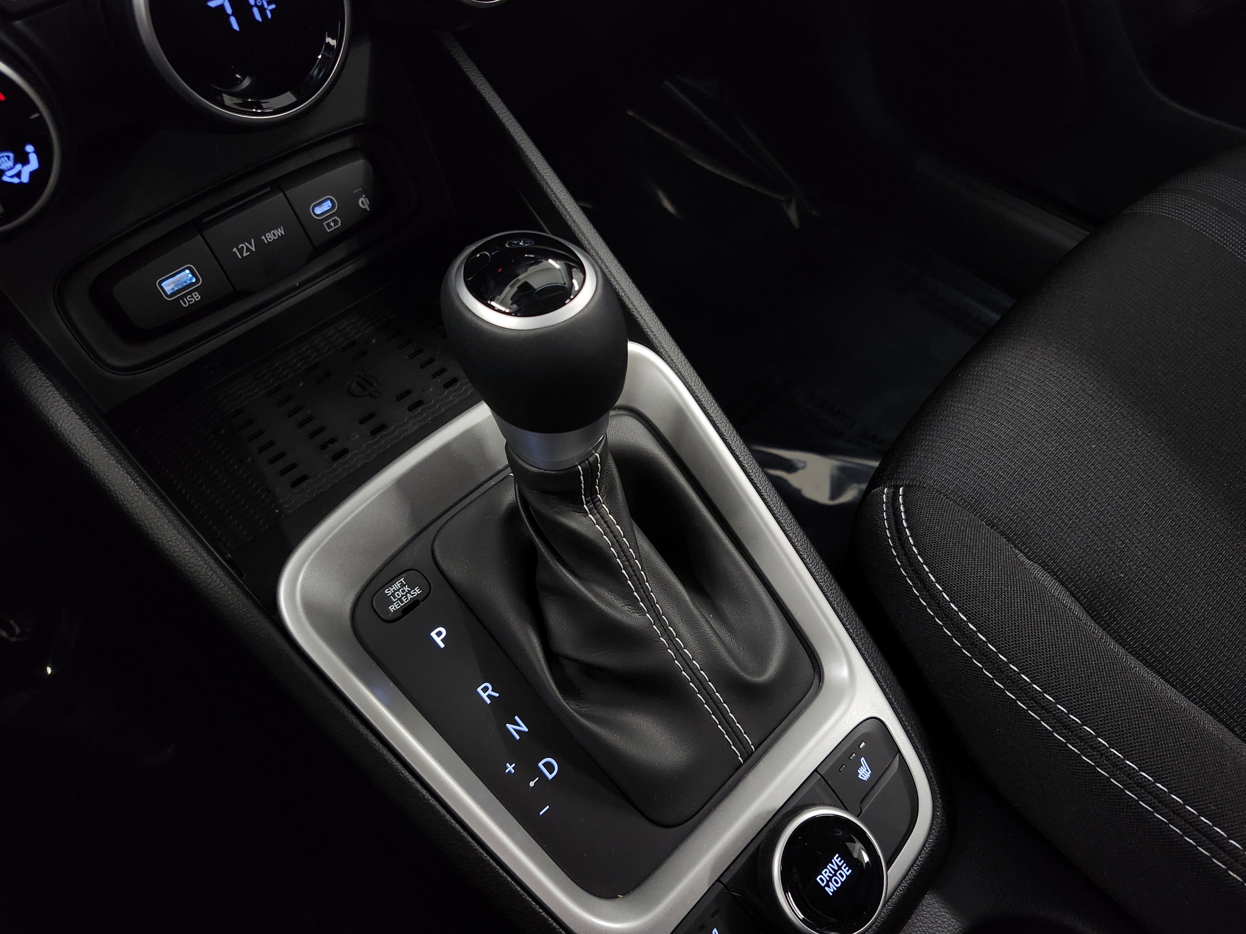 New 2026 Hyundai Venue SEL image 10