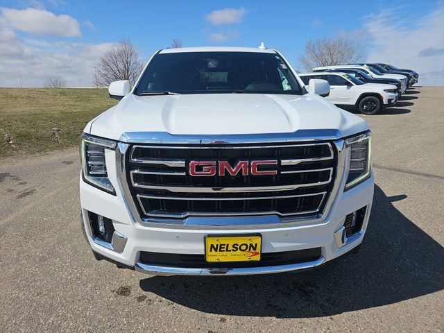 Used 2023 GMC Yukon XL SLT w/ SLT Premium Package AWD/4WD image 8