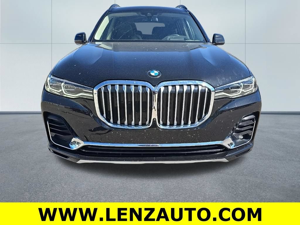 Used 2022 BMW X7 xDrive40i w/ Executive Package AWD/4WD image 2
