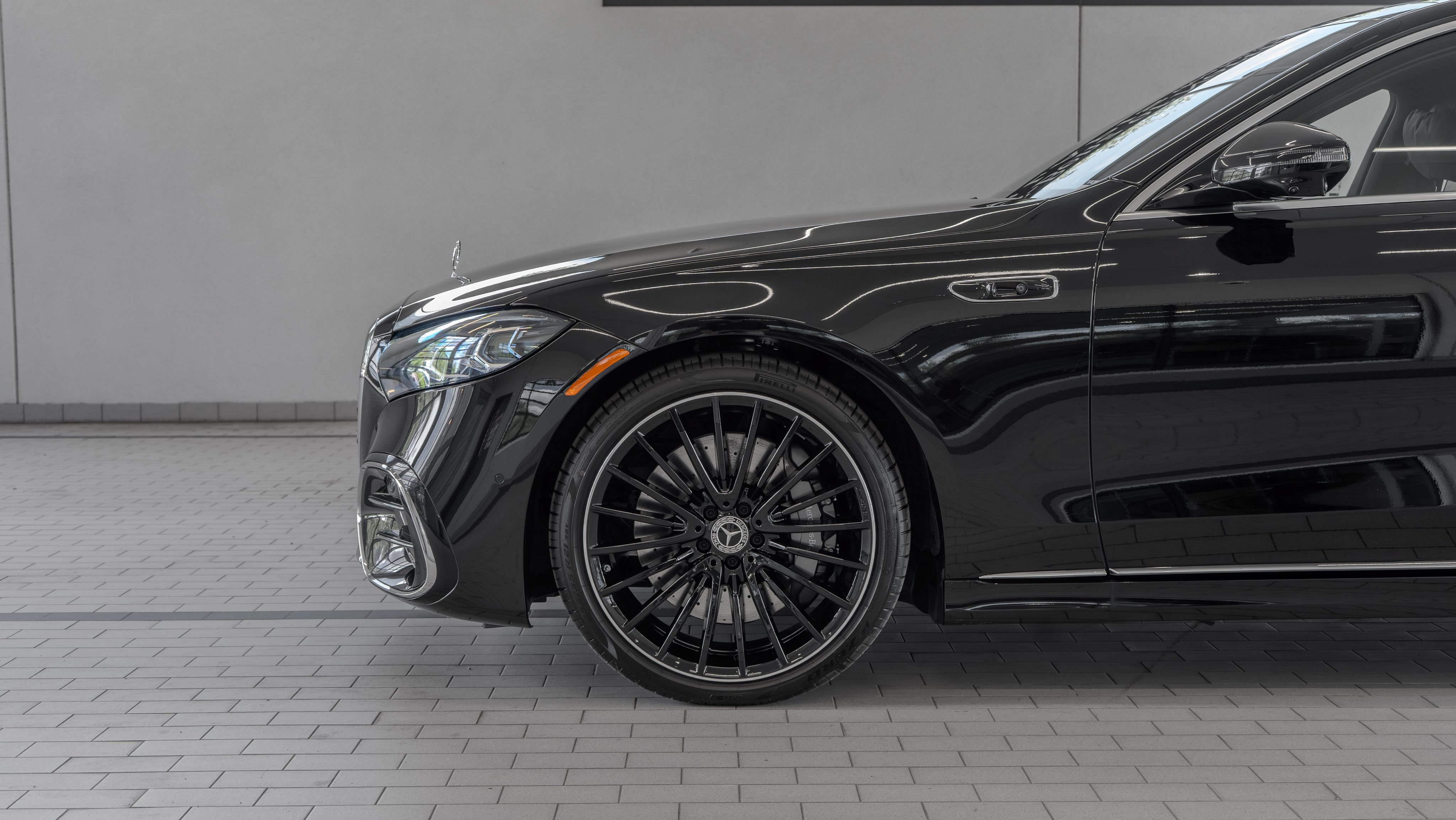 New 2027 Mercedes-Benz S 580 4MATIC Sedan image 4