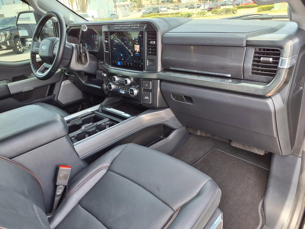 Used 2024 Ford F250 Lariat w/ Black Appearance Package AWD/4WD image 12