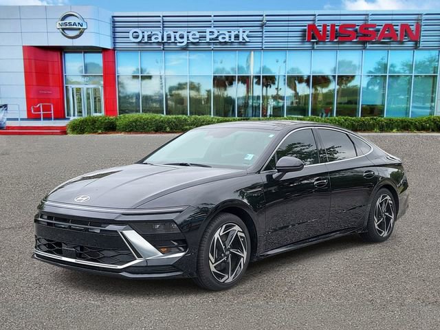 Used 2024 Hyundai Sonata SEL w/ Convenience Package FWD image 2