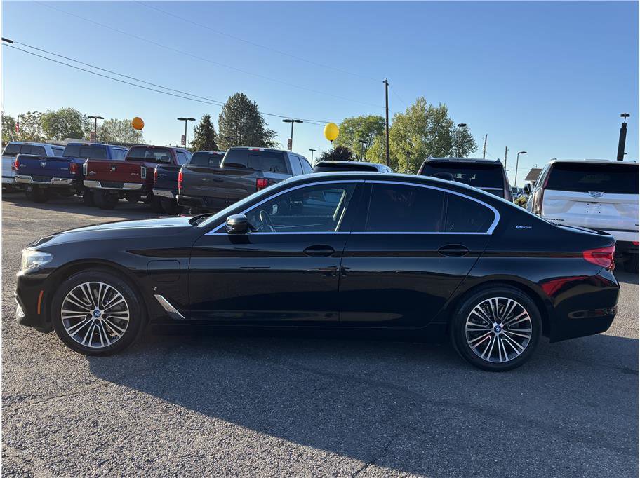 Used 2019 BMW 530e w/ Convenience Package RWD image 8