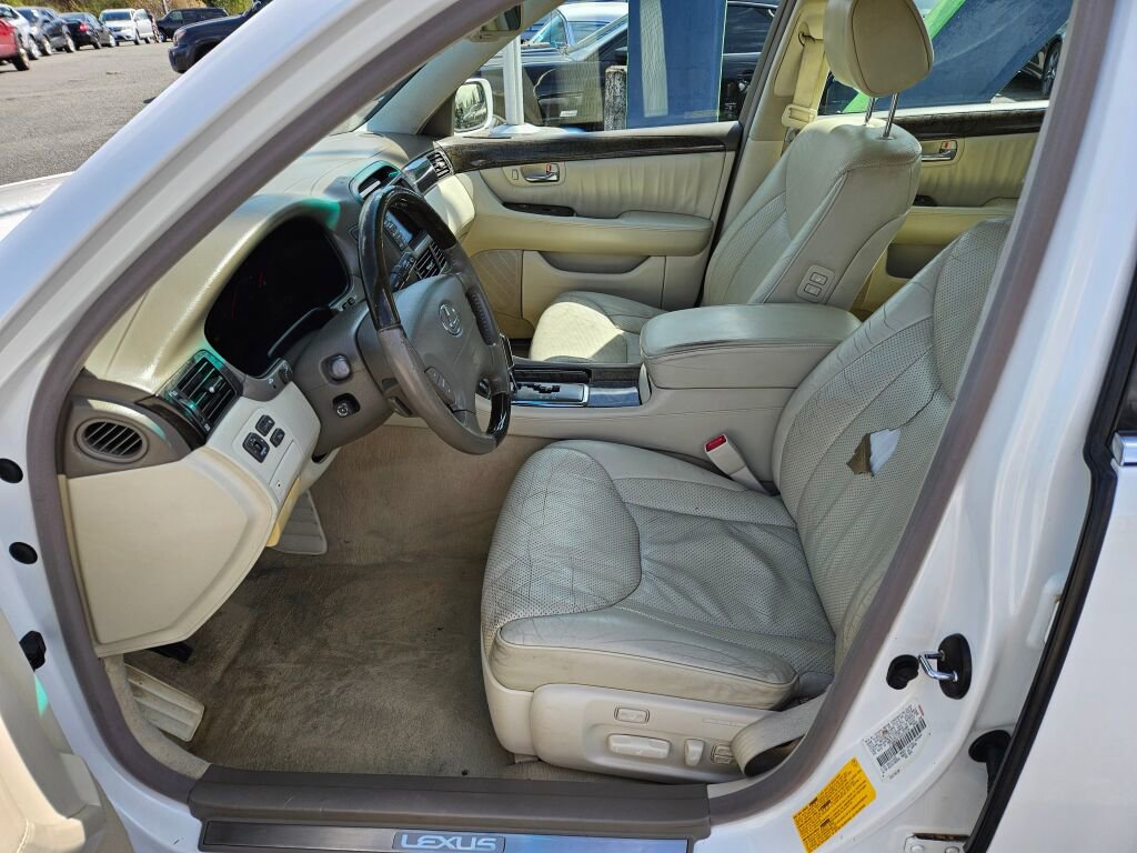 Used 2002 Lexus LS 430 image 9
