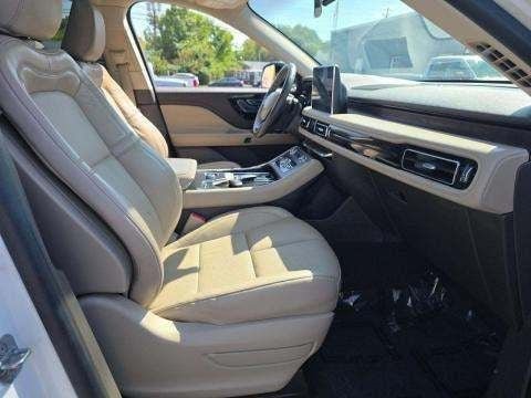 Used 2023 Lincoln Aviator Reserve w/ Equipment Group 201A AWD/4WD image 22