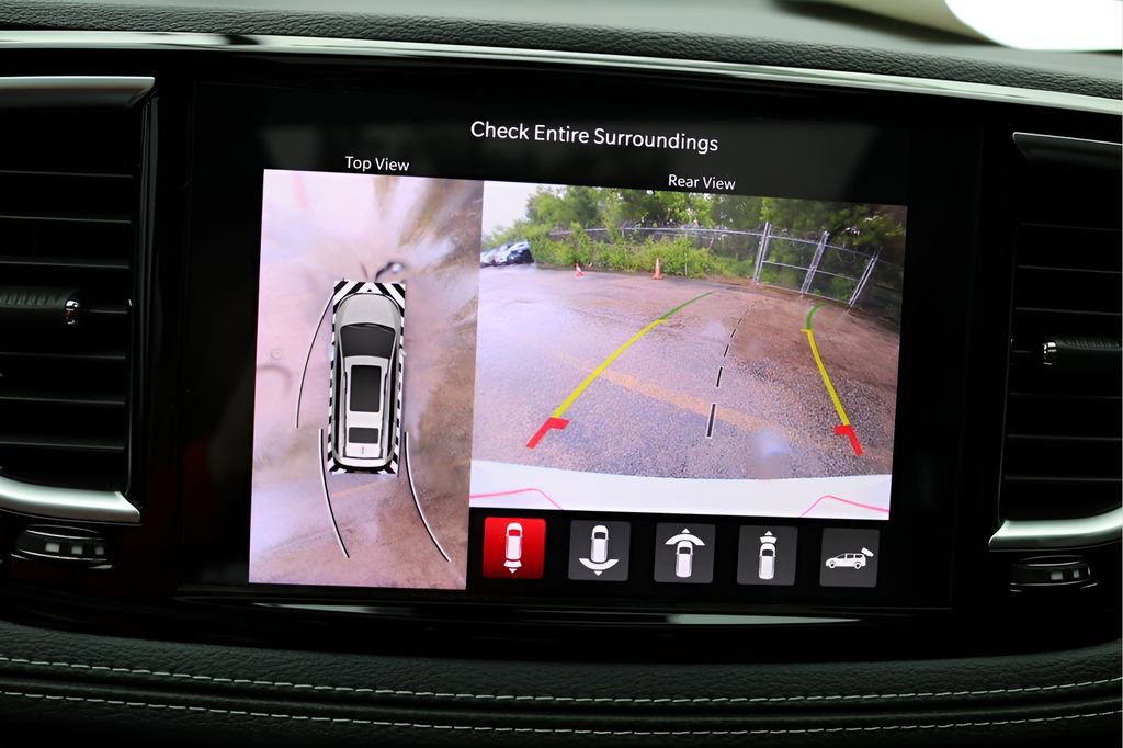 Used 2025 Chrysler Pacifica Limited FWD image 25