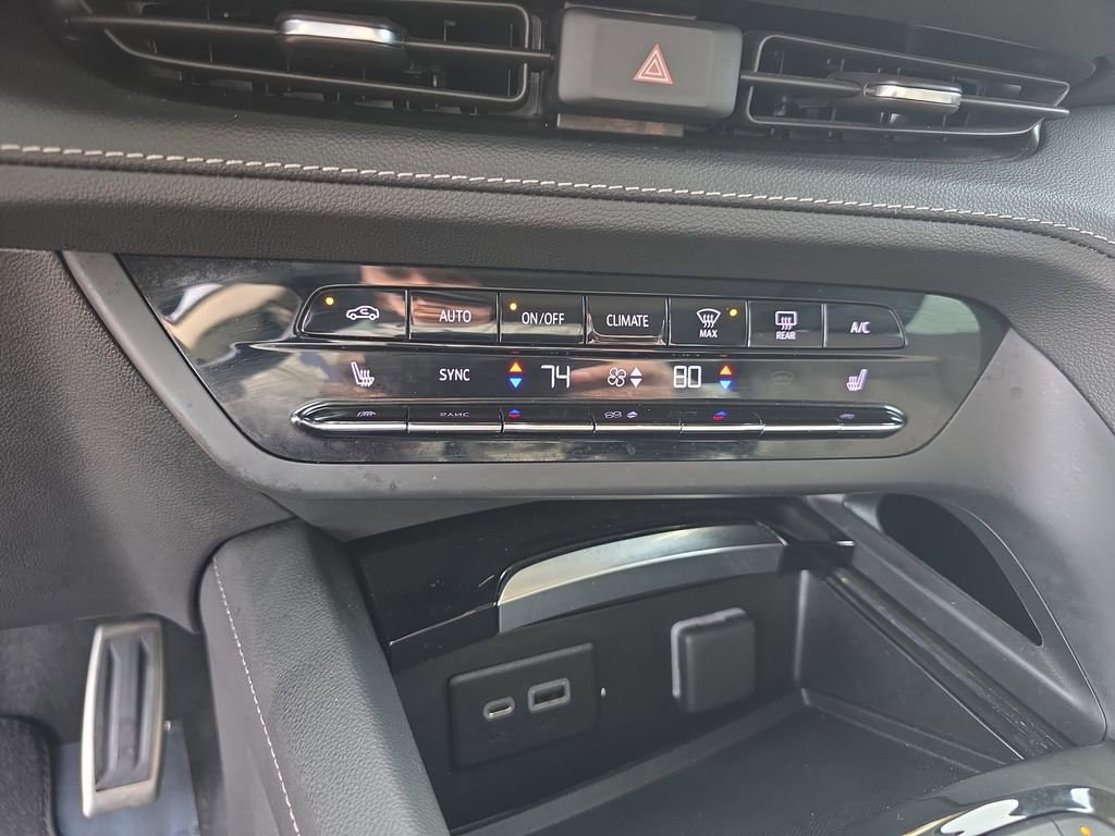 Used 2023 Buick Envision Preferred w/ Sport Touring Package image 24