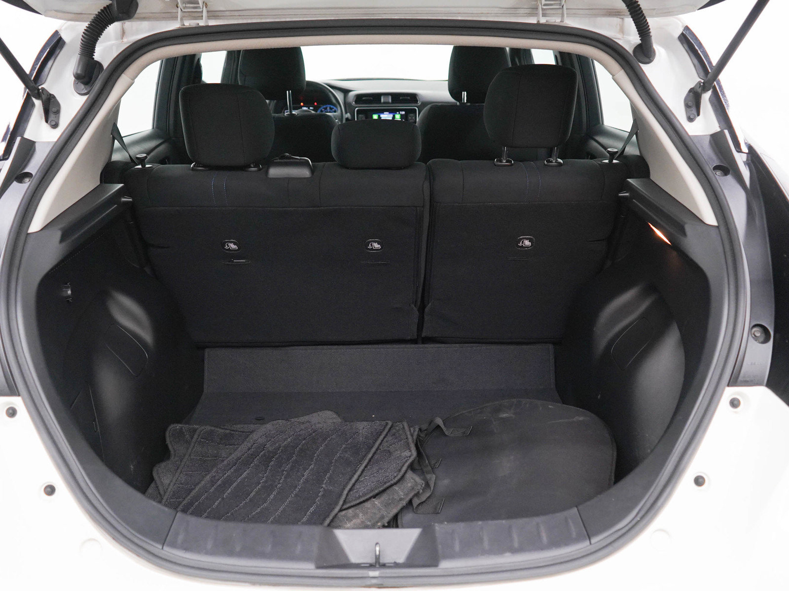 Used 2024 Nissan Leaf SV Plus FWD image 18