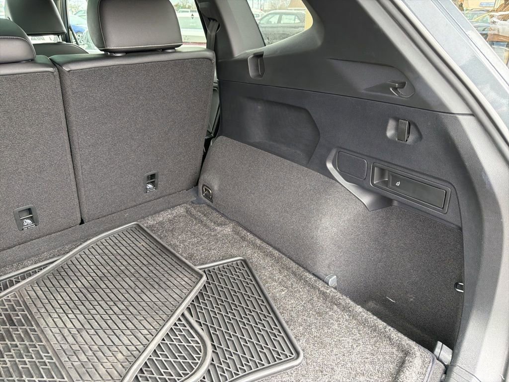 Used 2022 Volkswagen Tiguan SEL R-Line image 44