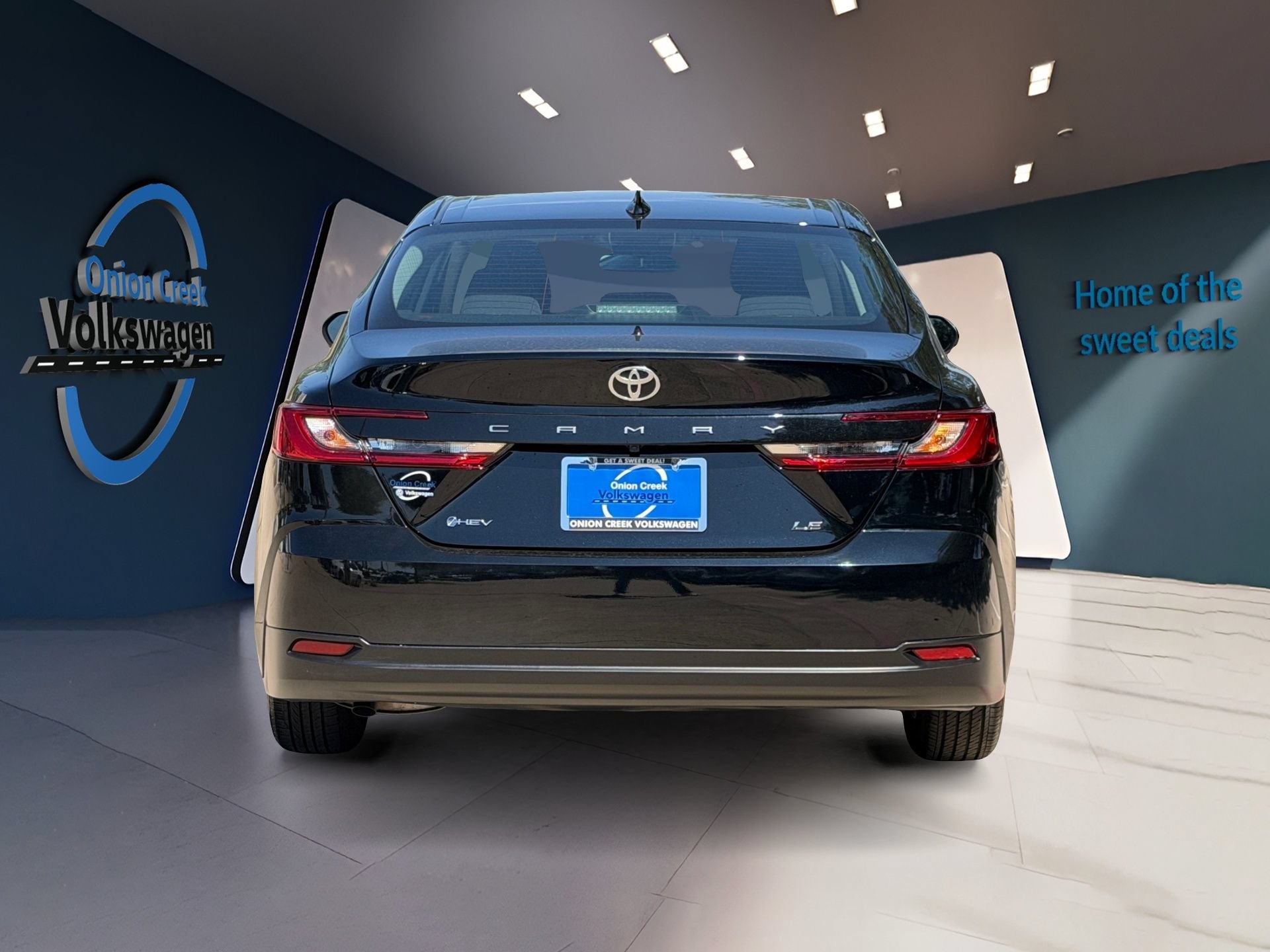 Used 2026 Toyota Camry LE FWD image 6