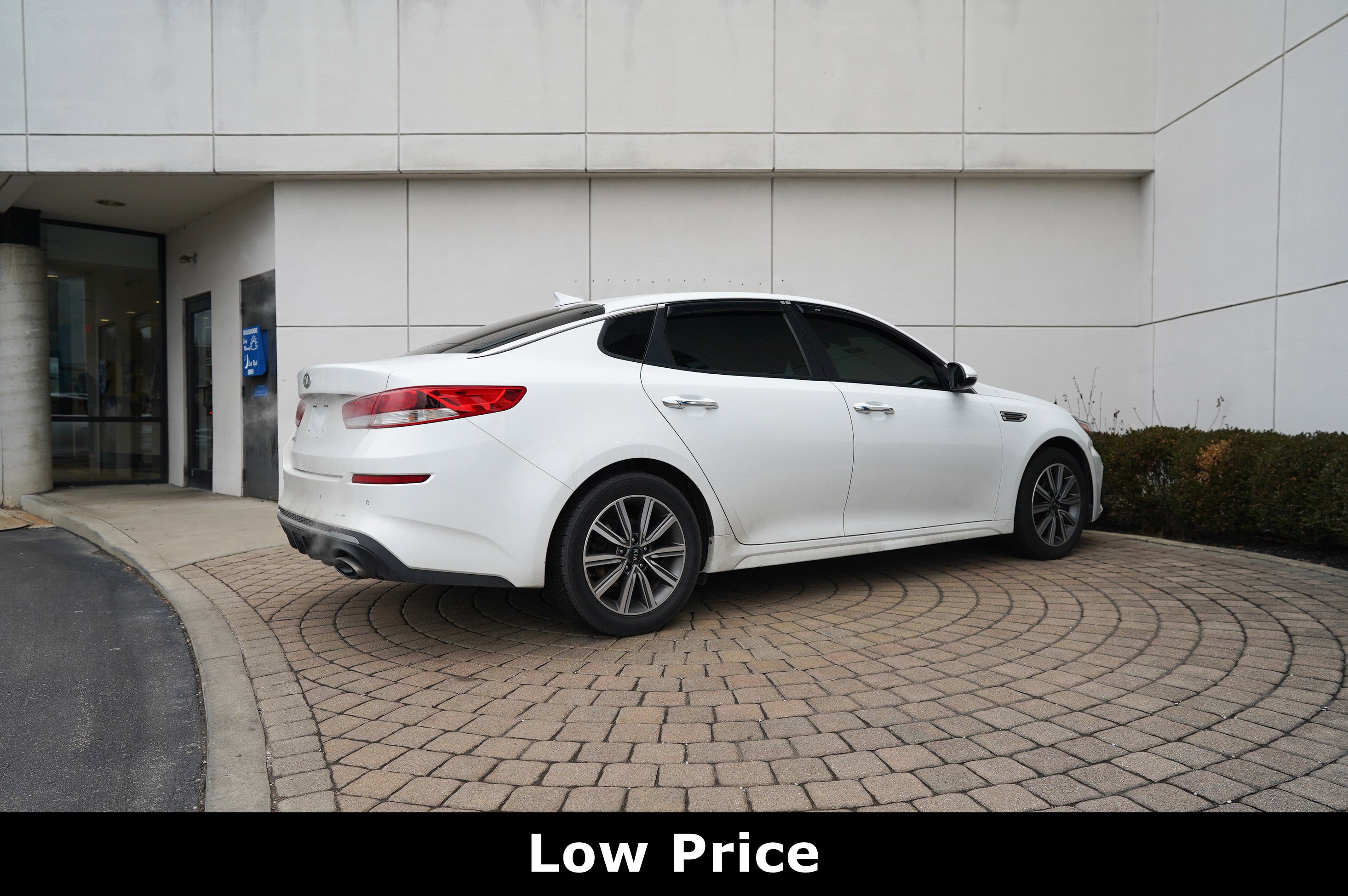 Used 2019 Kia Optima LX w/ LX 17" Wheel Package image 3