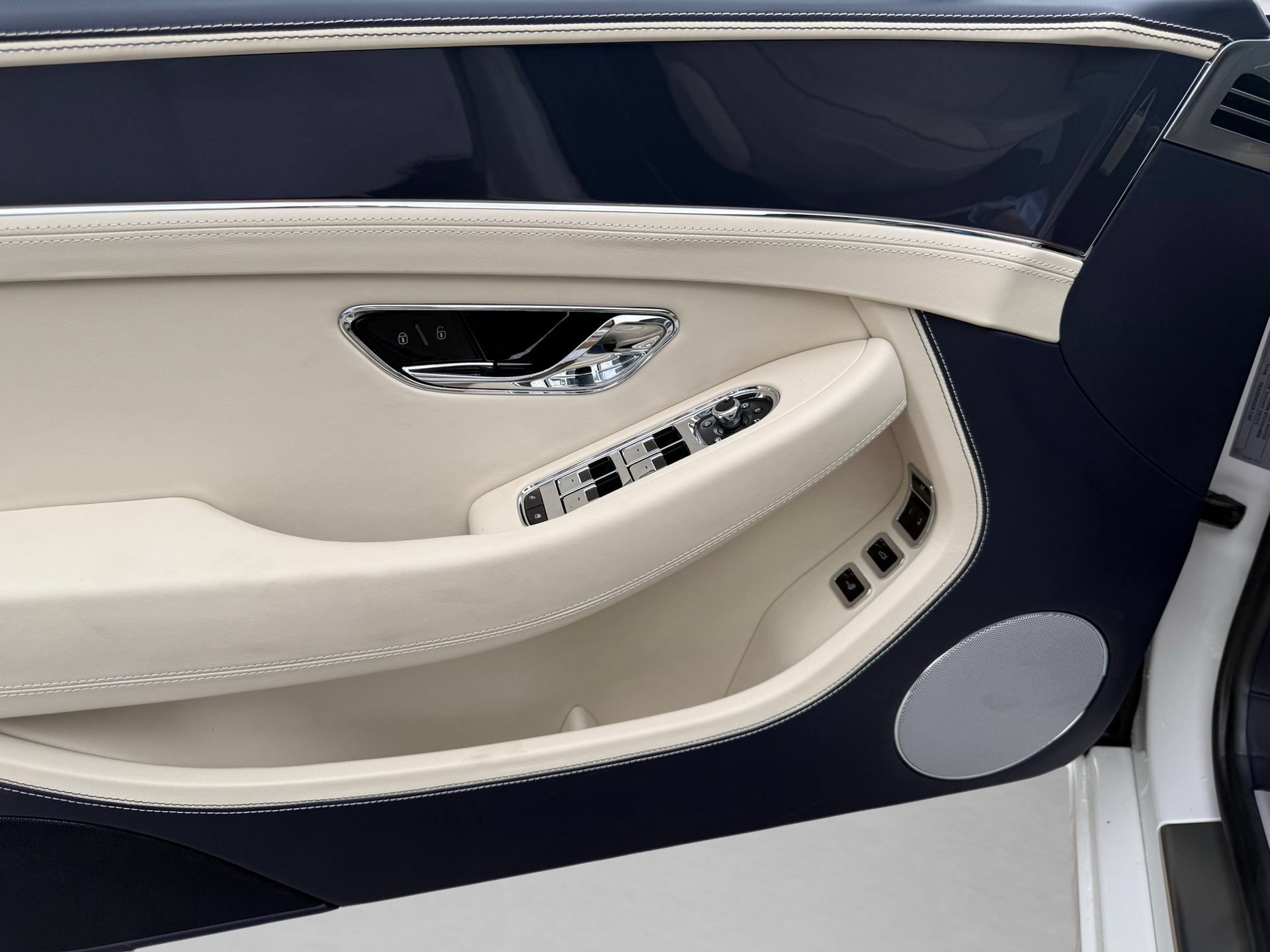 New 2026 Bentley Continental GT AWD/4WD image 25