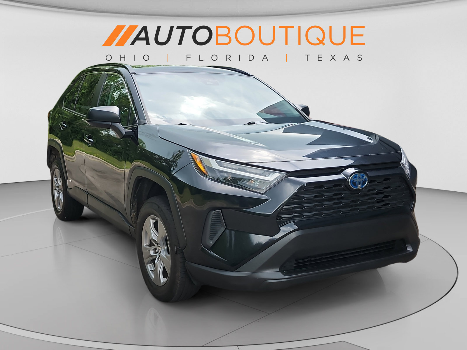 Used 2023 Toyota RAV4 LE AWD/4WD image 7