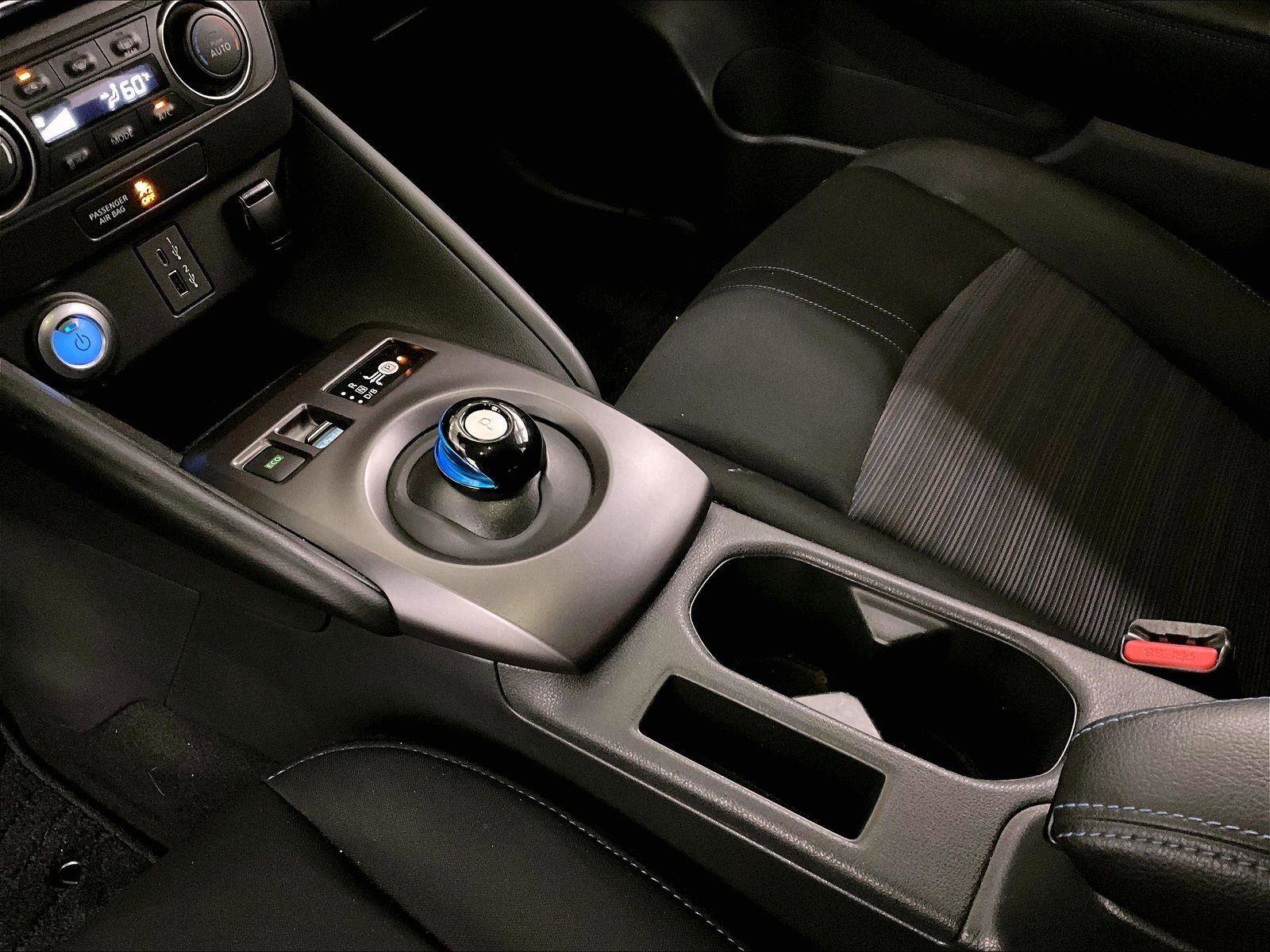 Used 2023 Nissan Leaf S image 16