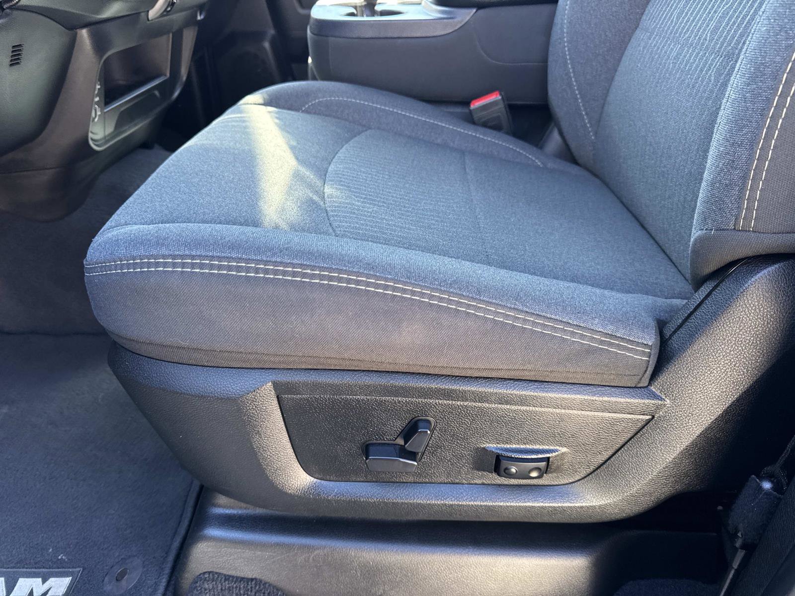 Used 2024 RAM 2500 Big Horn w/ Night Edition image 16