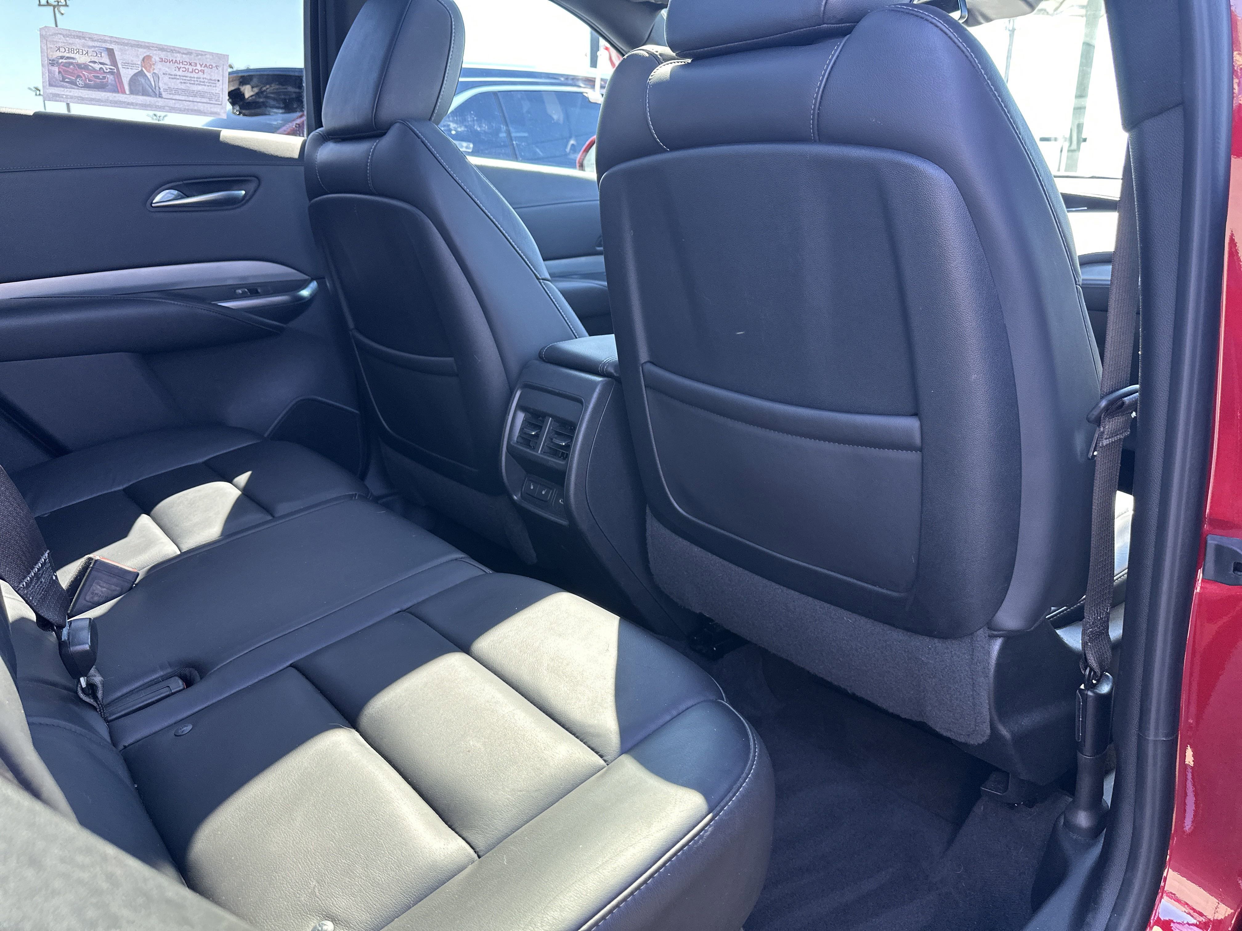 Used 2020 Cadillac XT4 Premium Luxury w/ Cold Weather Package image 17