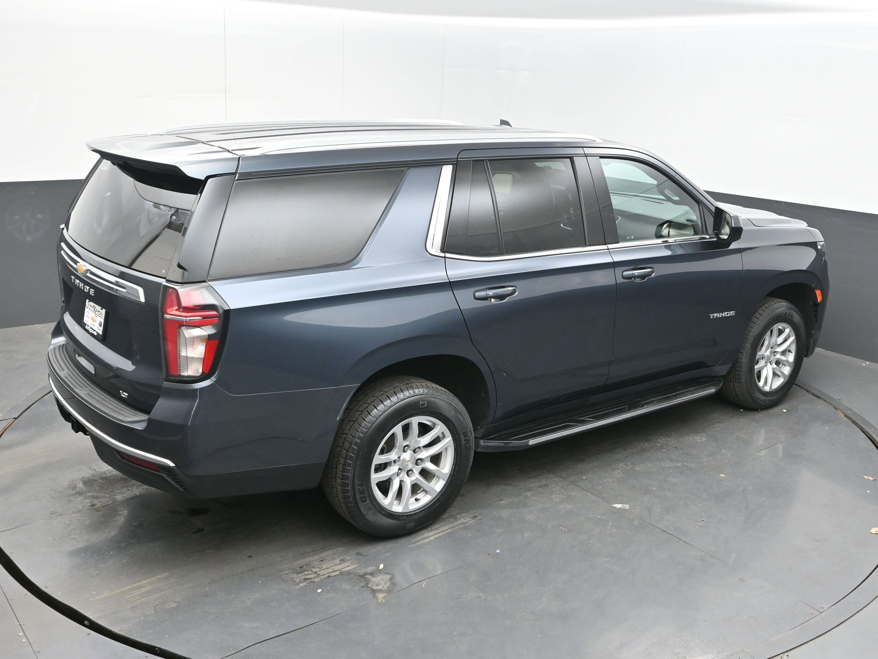 Used 2021 Chevrolet Tahoe LT image 34