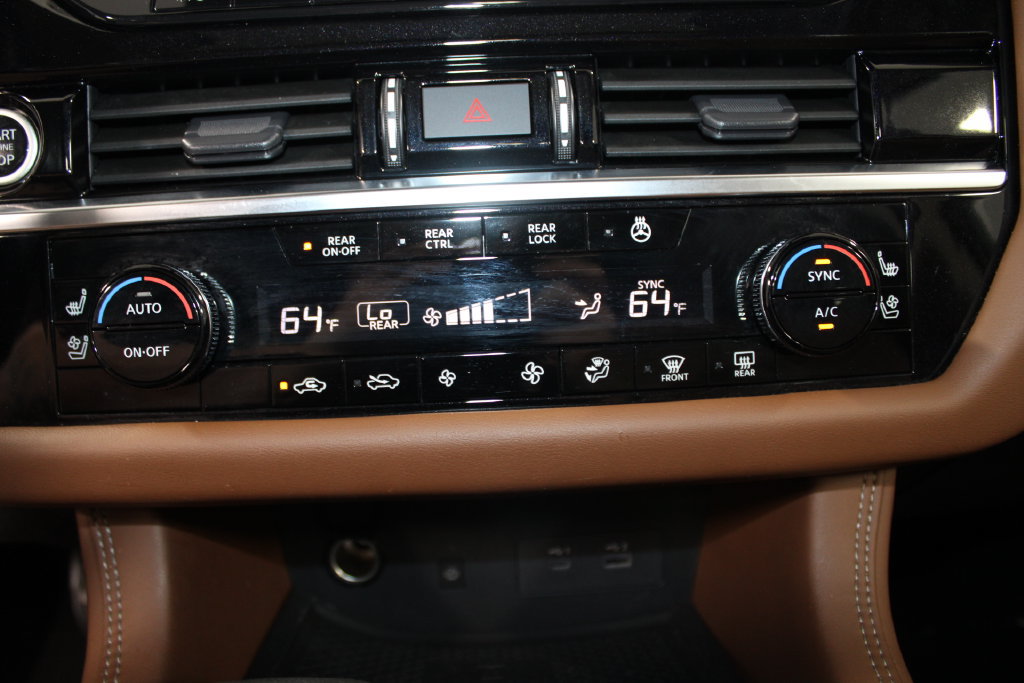 Used 2023 Nissan Pathfinder Platinum AWD/4WD image 50
