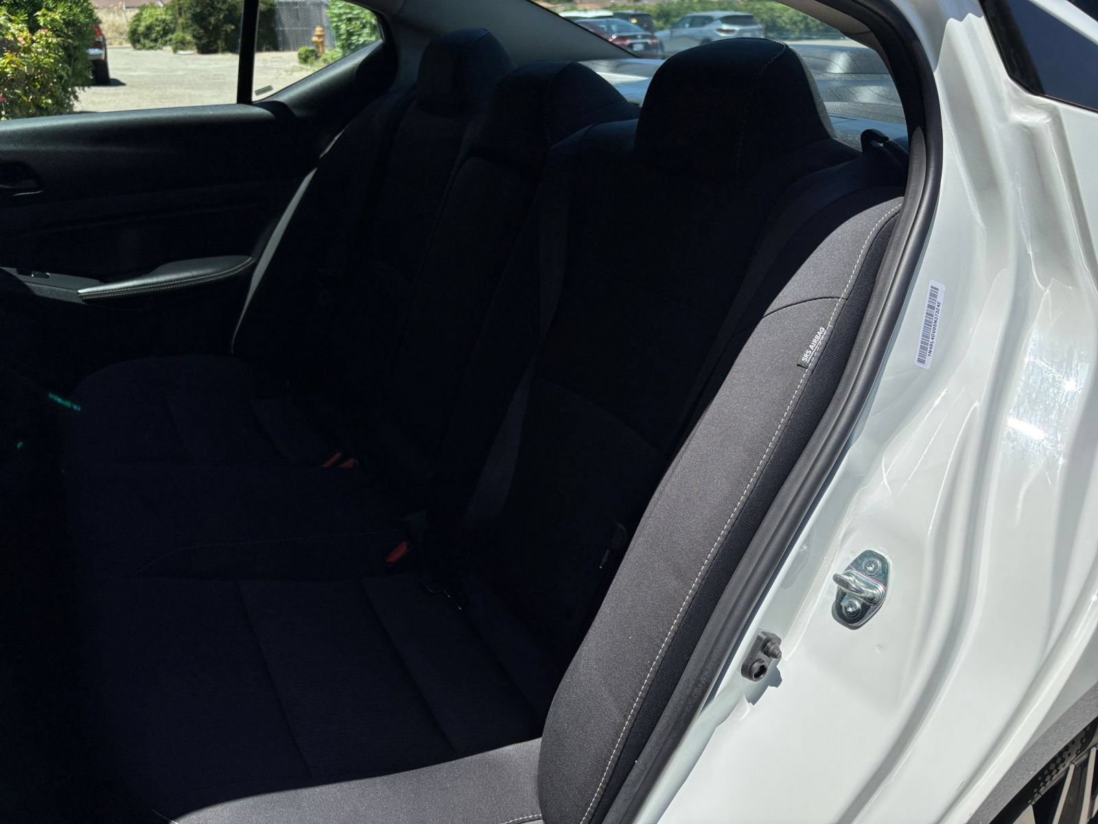 Used 2025 Nissan Altima 2.5 SV FWD image 38