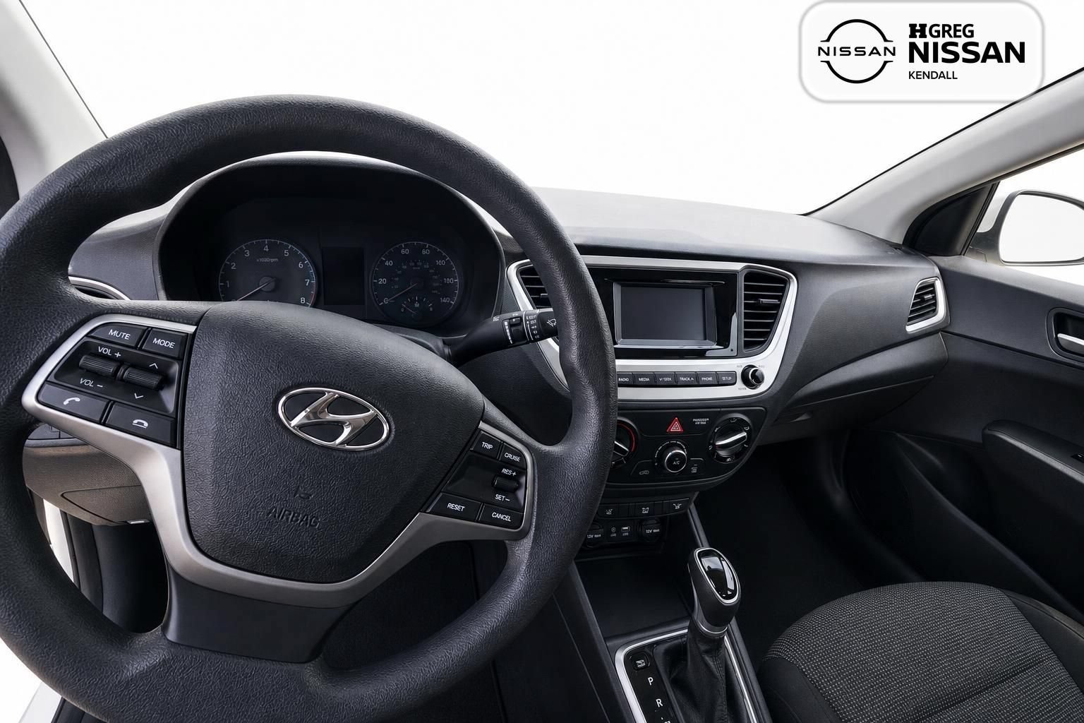 Used 2022 Hyundai Accent SE FWD image 8