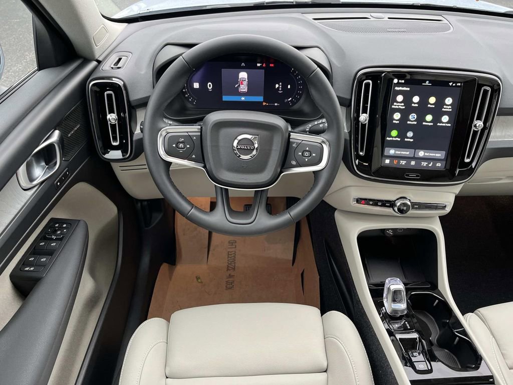 New 2026 Volvo XC40 B5 Ultra w/ Climate Package image 14