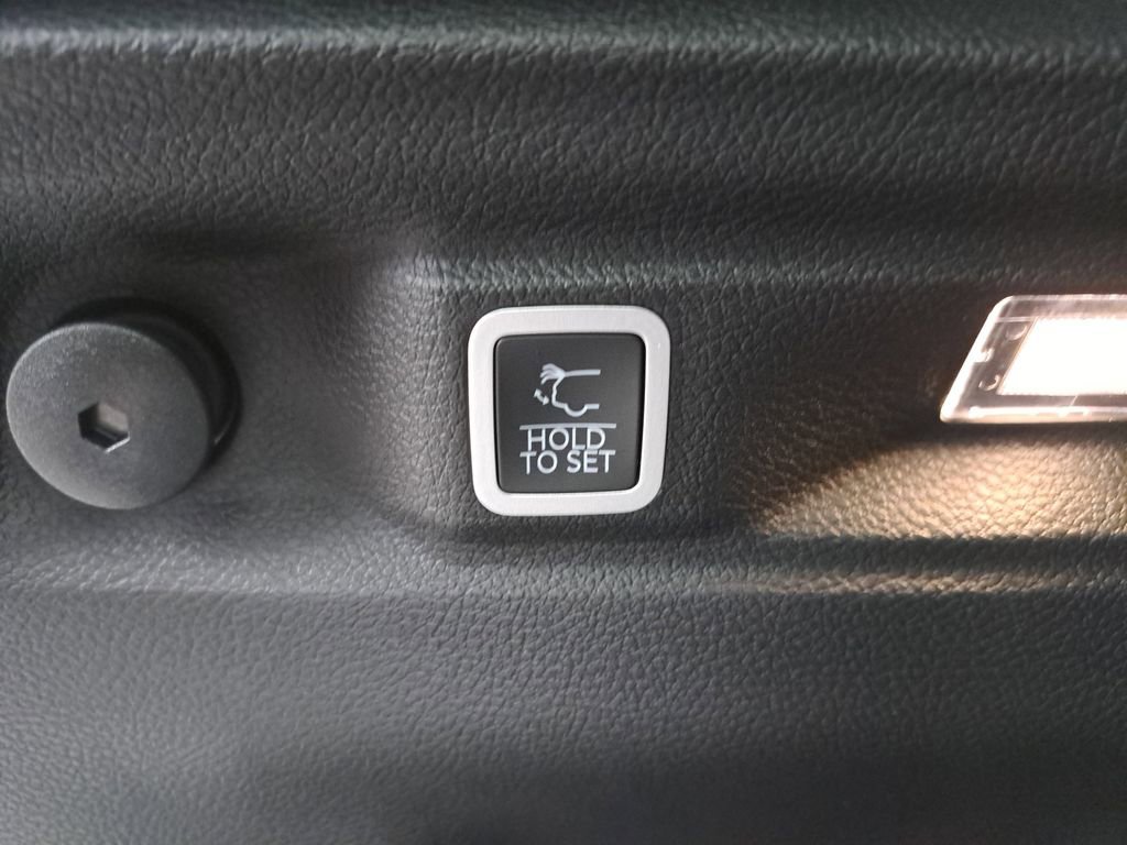 New 2026 Jeep Grand Cherokee L Limited image 16