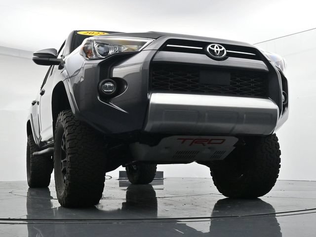 Used 2022 Toyota 4Runner TRD Off-Road Premium w/ Moonroof Package AWD/4WD image 39