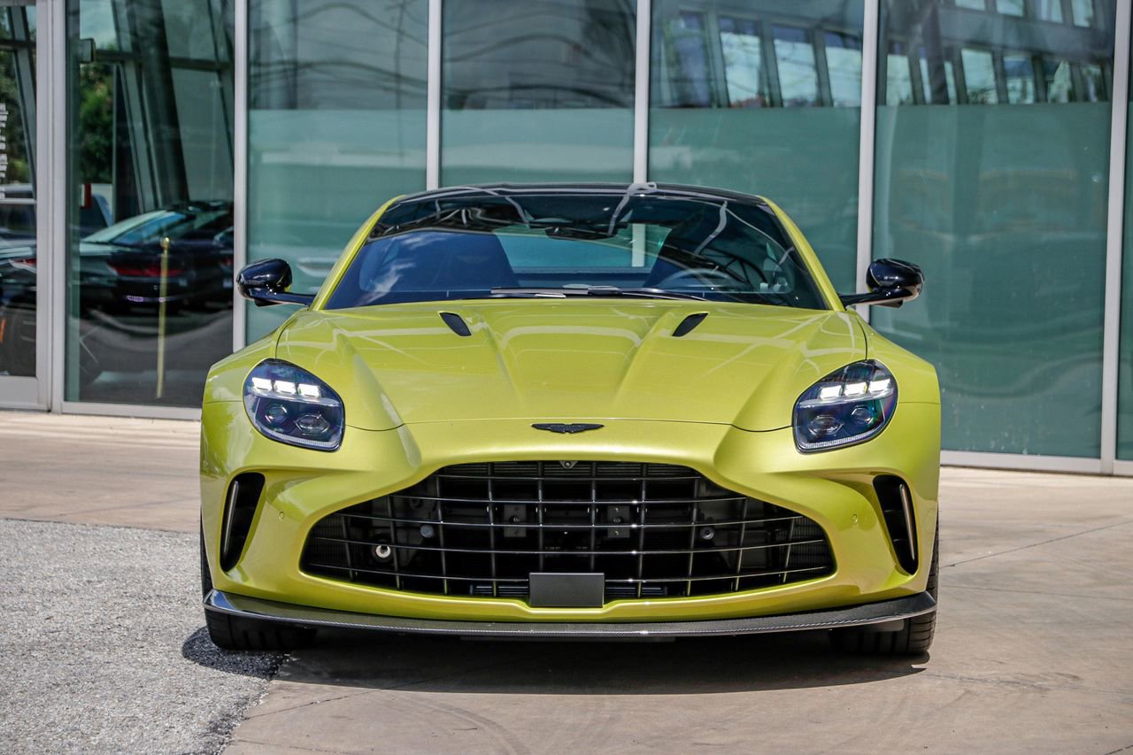 New 2025 Aston Martin V8 Vantage Coupe image 6