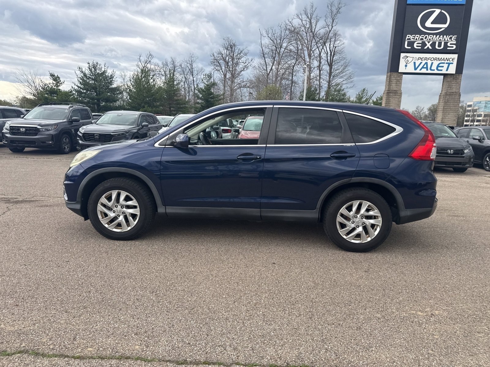 Used 2015 Honda CR-V EX image 2
