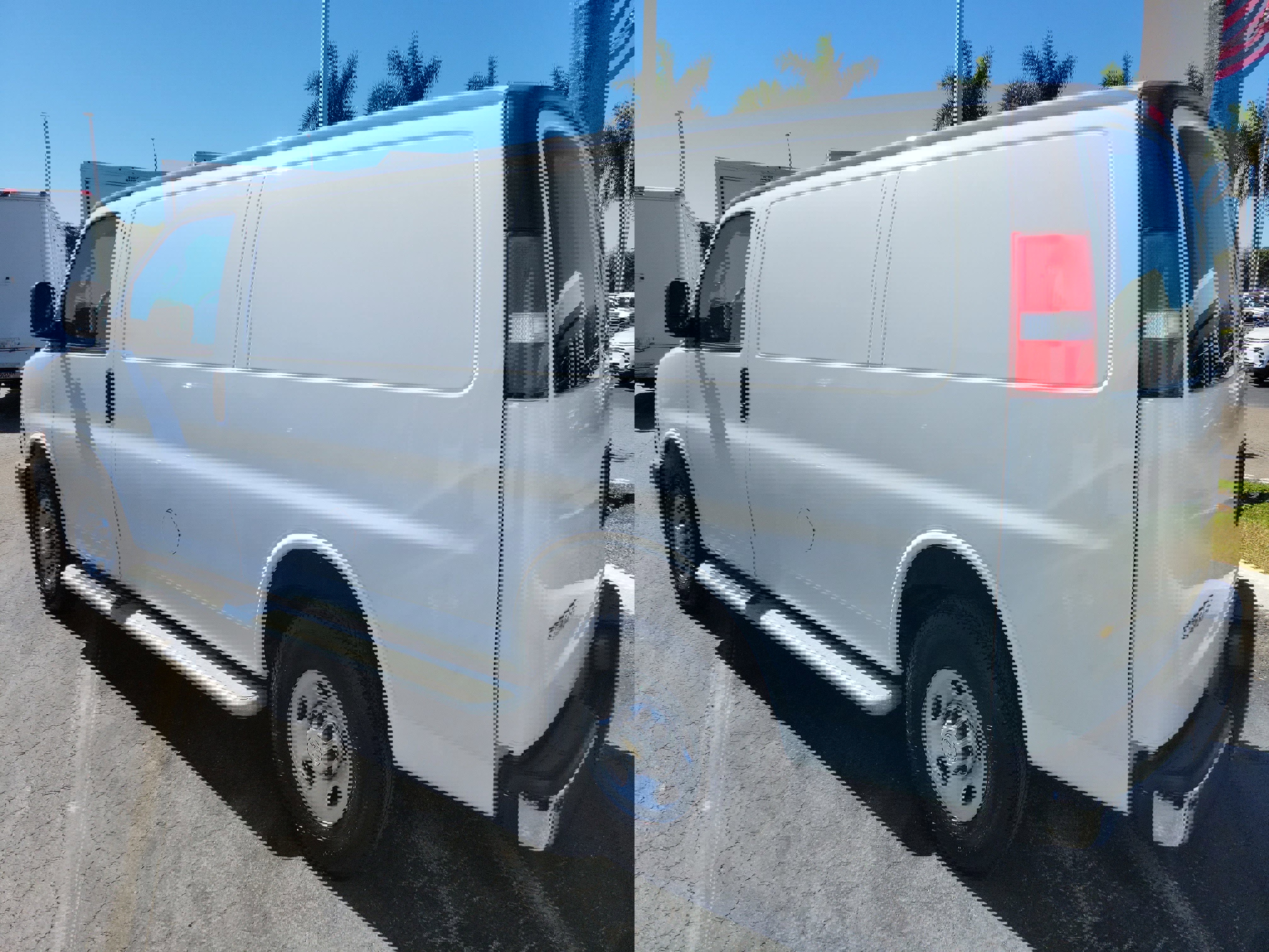 Used 2024 Chevrolet Express 2500 w/ Driver Convenience Package image 5