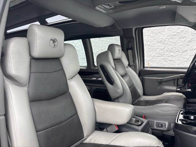 Used 2020 GMC Savana 2500 Extended w/ Enhanced Convenience Package RWD image 22