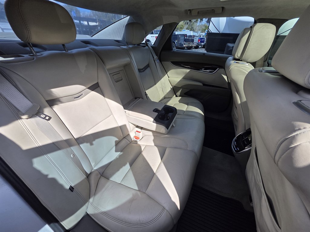 Used 2013 Cadillac XTS Platinum image 29