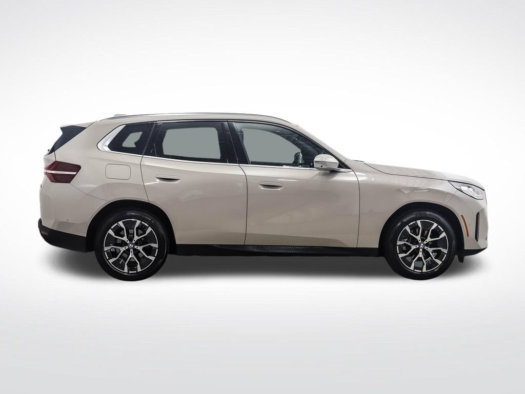 Certified 2025 BMW X3 xDrive30i w/ Premium Package AWD/4WD image 6