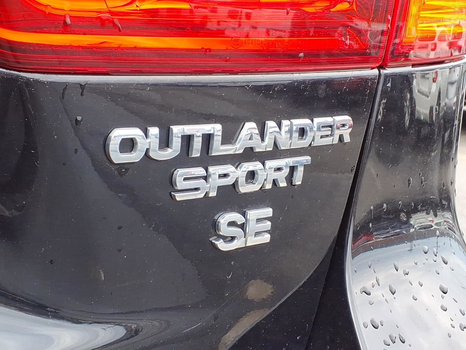 Used 2019 Mitsubishi Outlander Sport SE AWD/4WD image 6