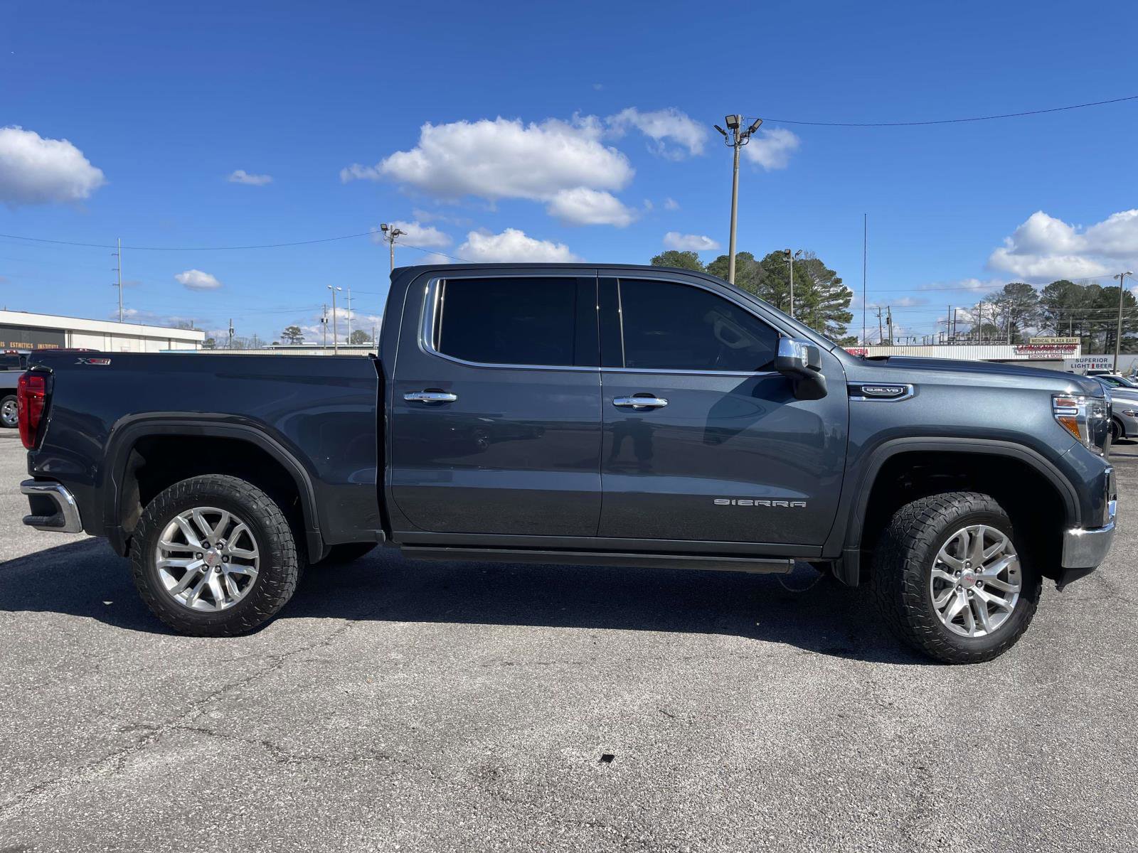 Used 2019 GMC Sierra 1500 SLT w/ SLT Premium Plus Package image 2