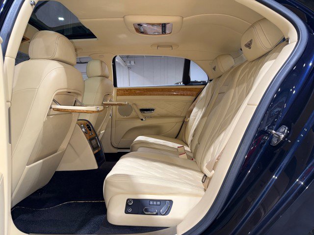 Used 2015 Bentley Flying Spur W12 image 61