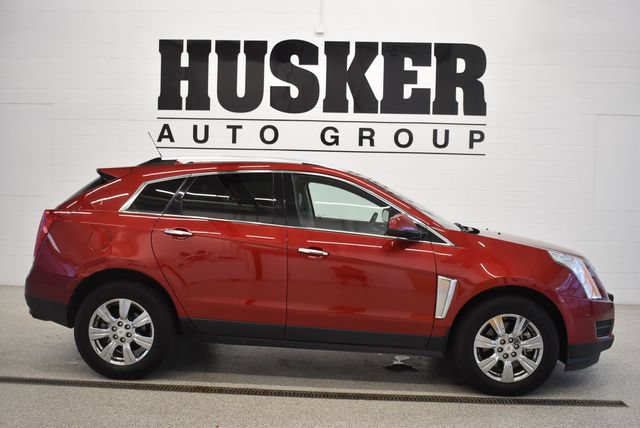 Used 2016 Cadillac SRX Luxury FWD image 2