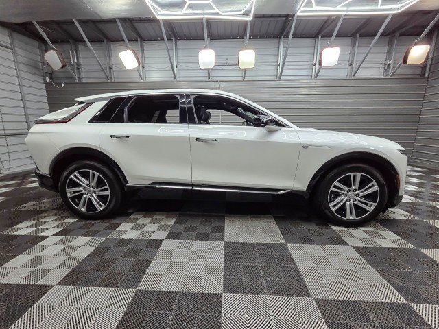 Used 2024 Cadillac Lyriq Tech w/ Driver Assist Package AWD/4WD image 9