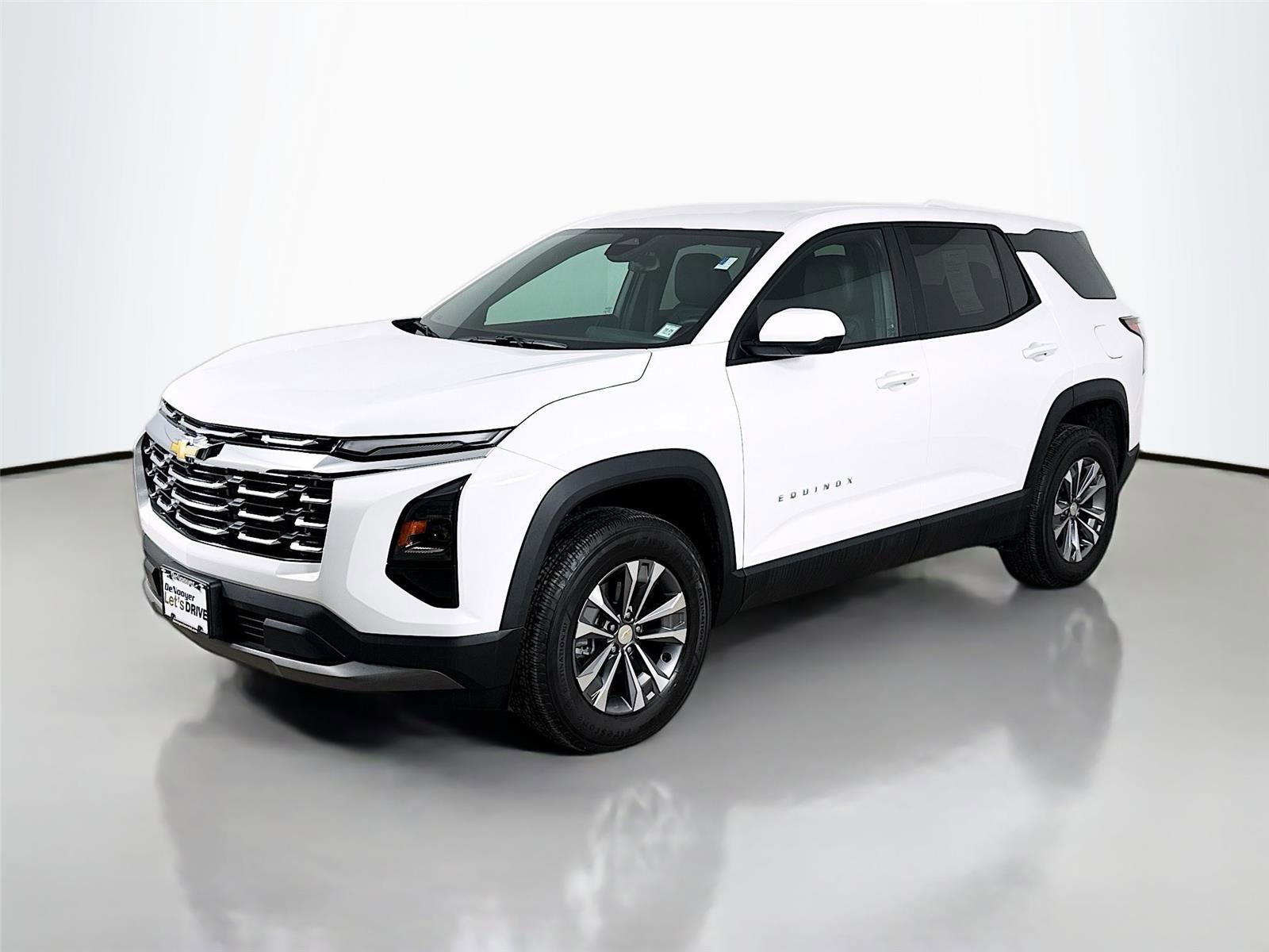 Used 2026 Chevrolet Equinox LT w/ Convenience Package II image 4