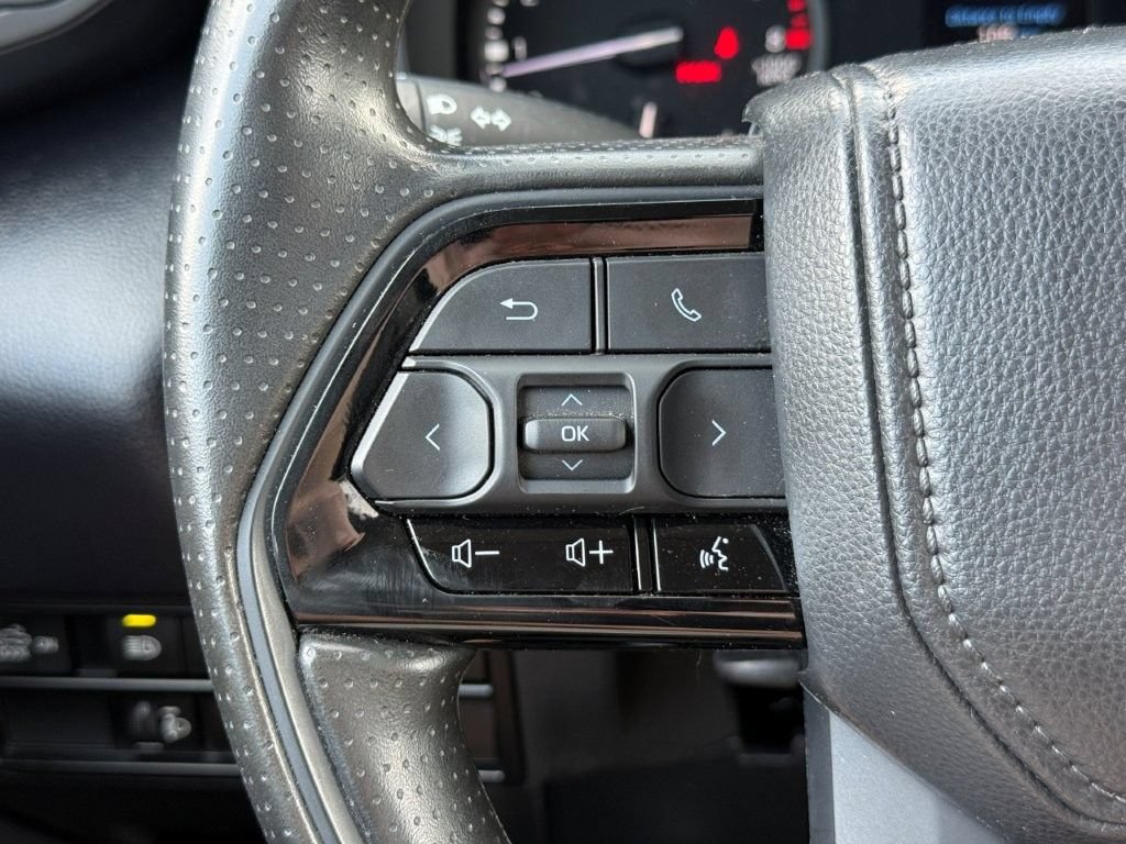 Used 2023 Toyota Tundra SR AWD/4WD image 29