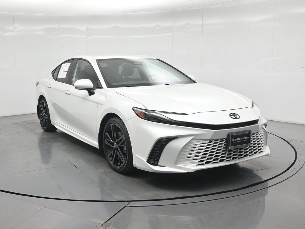 Used 2026 Toyota Camry XSE FWD image 45