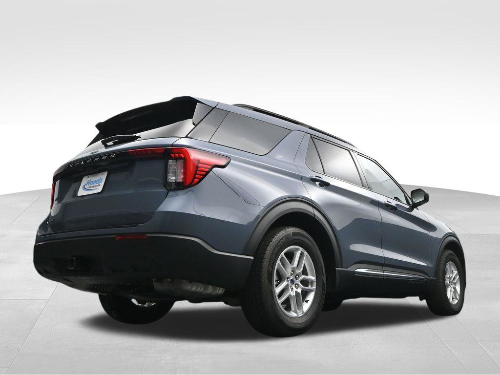 Used 2025 Ford Explorer Active RWD image 41