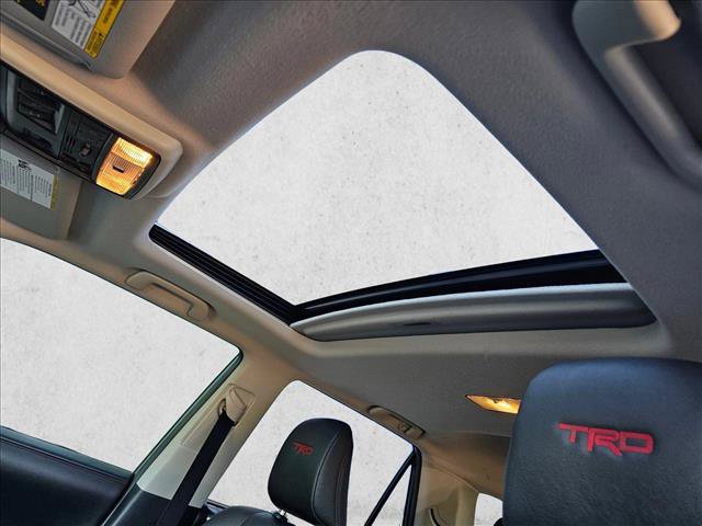 Used 2020 Toyota 4Runner TRD Off-Road Premium w/ Moonroof Package AWD/4WD image 21