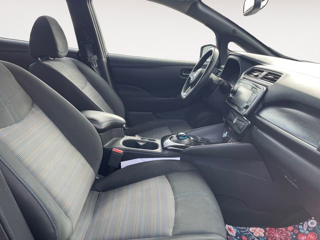 Used 2019 Nissan Leaf SV w/ SV Technology Package FWD image 15