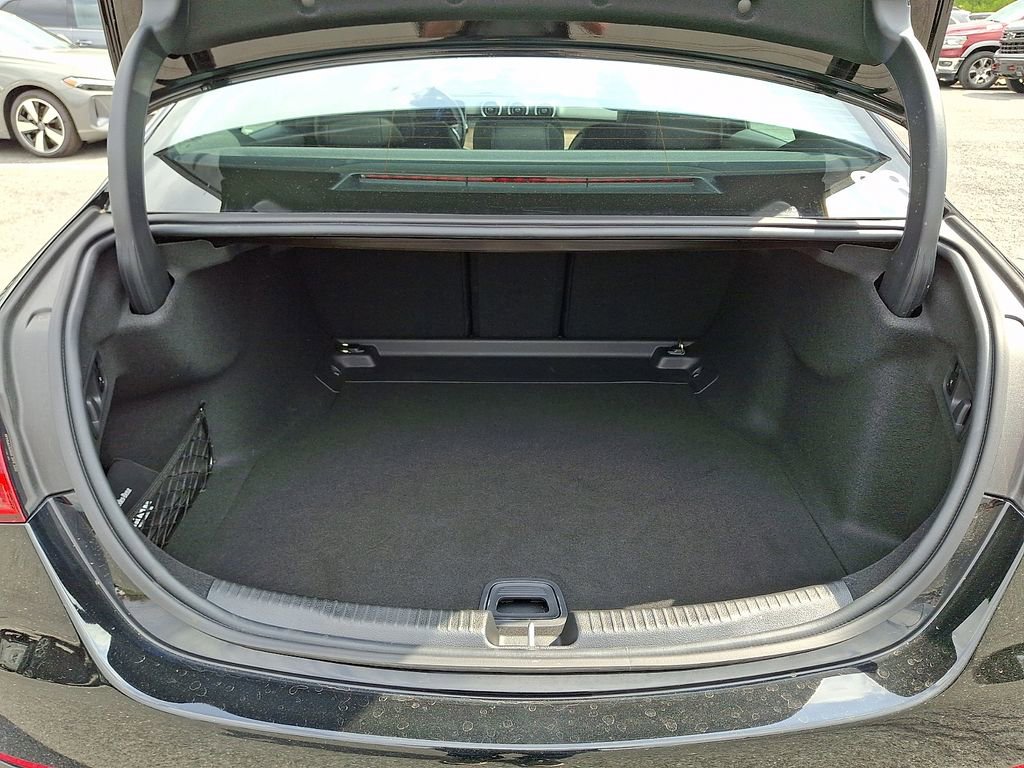 Used 2025 Mercedes-Benz C 300 4MATIC Sedan image 28