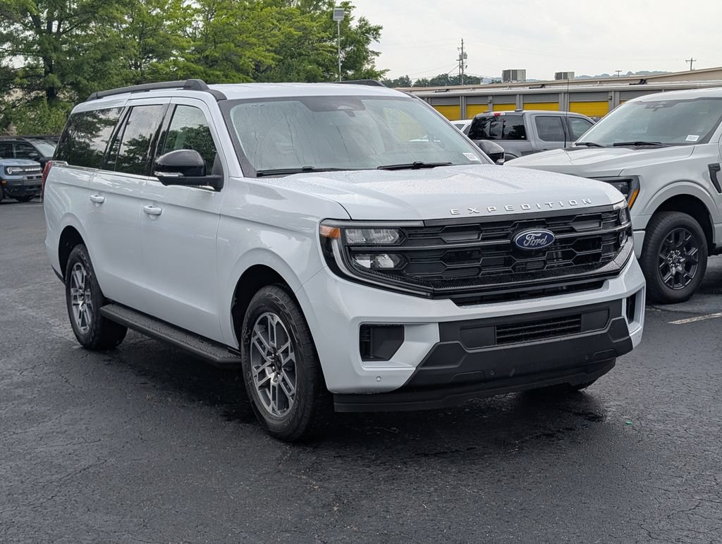 New 2026 Ford Expedition Max Active AWD/4WD image 2