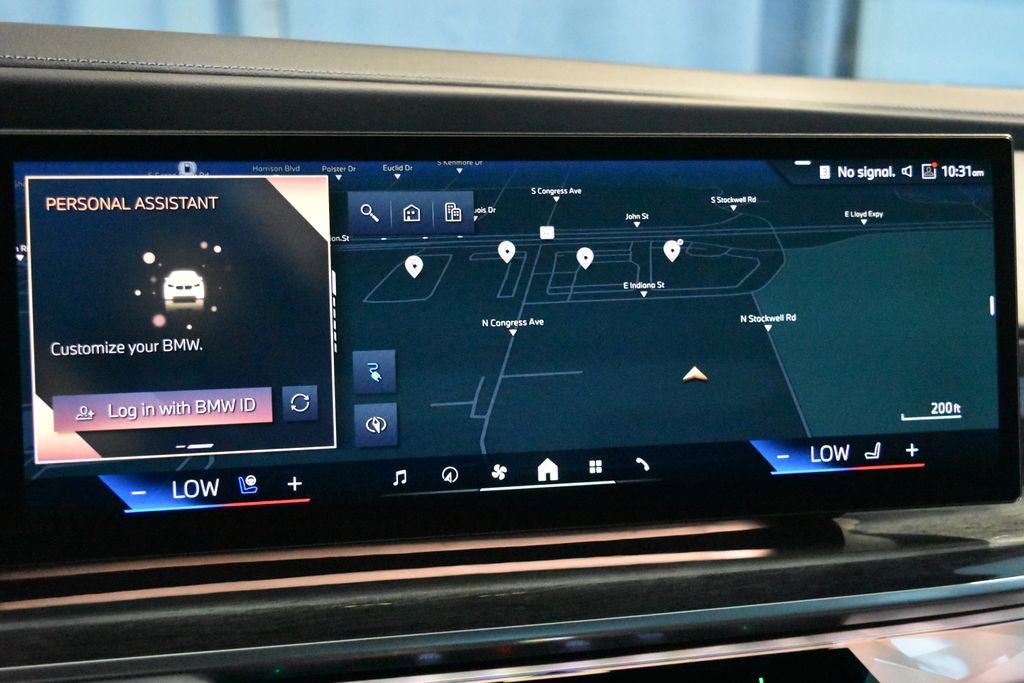 Used 2024 BMW i7 eDrive50 image 11