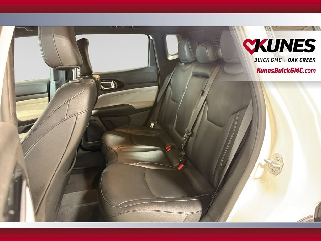 Used 2025 Jeep Compass Limited AWD/4WD image 34