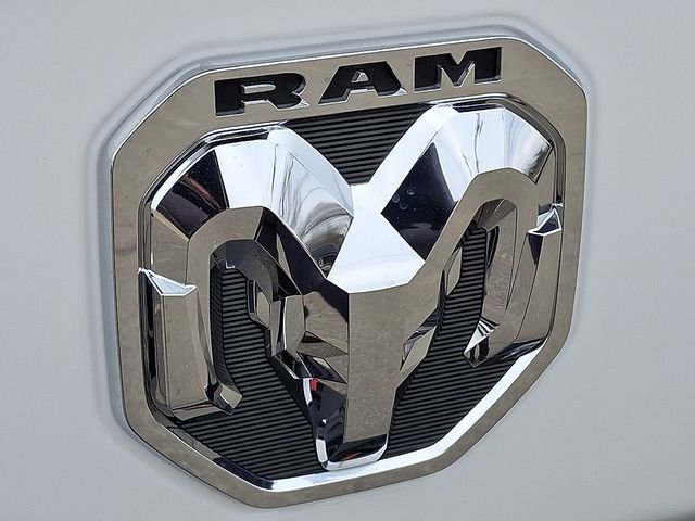 Used 2024 RAM 2500 Tradesman w/ Chrome Appearance Group image 22