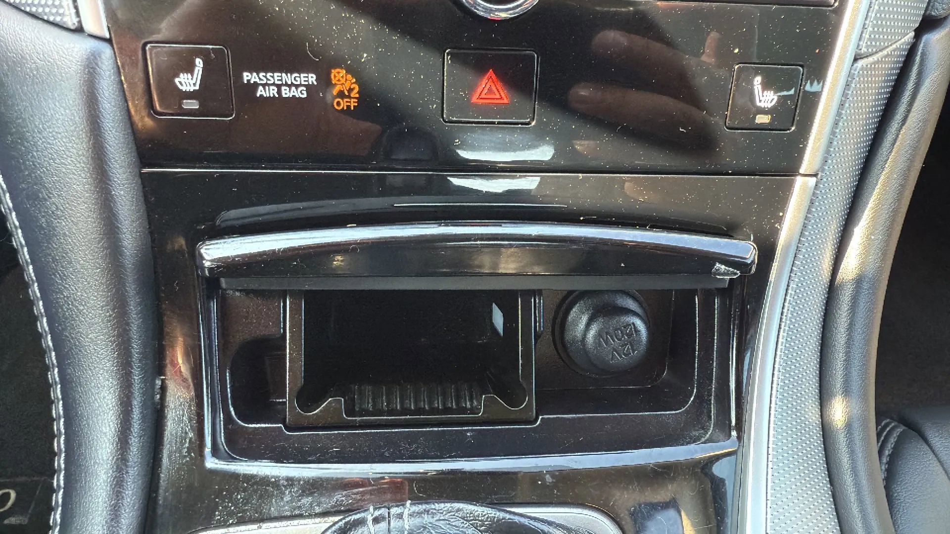 Used 2015 INFINITI Q50 Premium w/ Navigation Package image 19